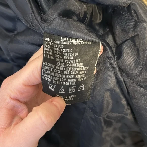 Vintage Braetan Denim Jacket with Faux Fur Trim - Picture 5 of 8